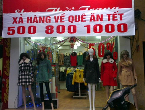 Shop thời trang heo hút mùa lễ tết