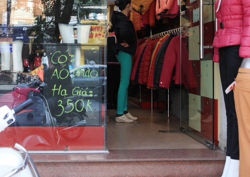 Shop thời trang heo hút mùa lễ tết