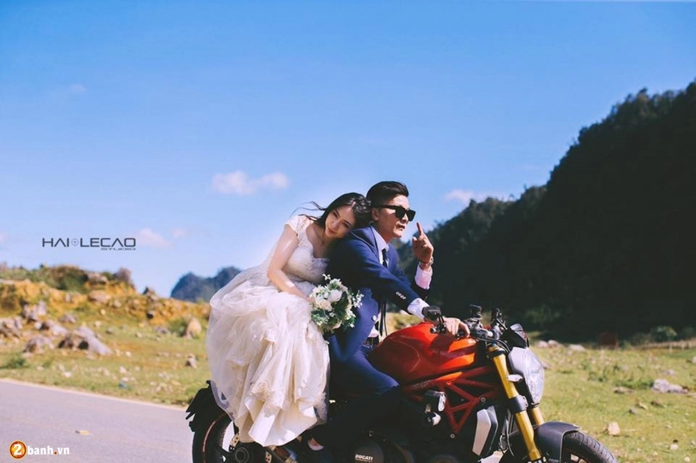 Siêu ducati monster trong bộ ảnh true love đậm chất trữ tình