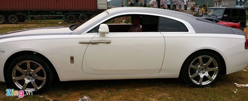 Siêu phẩm rolls-royce wraith màu độc về quảng ninh