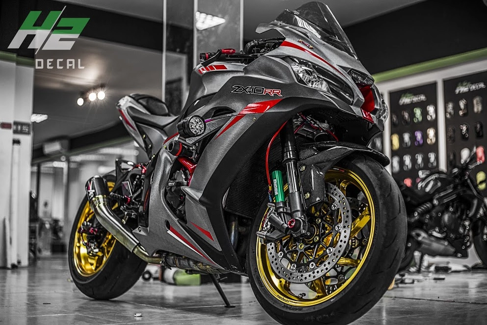 Siêu phẩm tốc độ zx10r tiếp tục chào sân bản độ mới