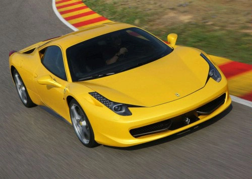 Siêu xe ferrari 458 italia dính lỗi phải thu hồi