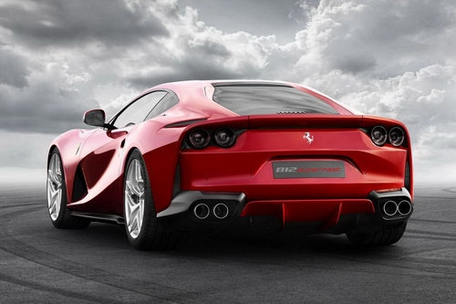 Siêu xe ferrari 812 superfast ra mắt