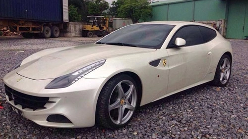 Siêu xe ferrari ff xuất hiện tại việt nam