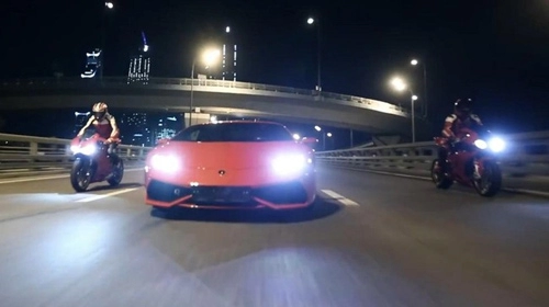 Siêu xe lamborghini huracan đọ sức siêu mô tô