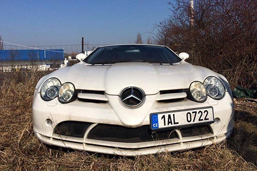 Siêu xe mercedes slr mclaren bị bỏ rơi từ 2011