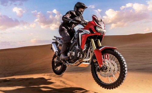 So găng honda crf1000l africa twin và yamaha super tenere