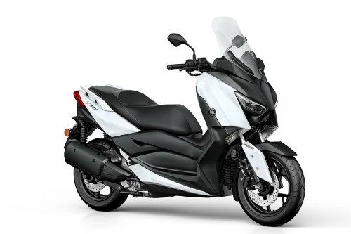 So găng yamaha x-max 300 và honda forza 300