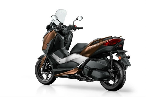 So găng yamaha x-max 300 và honda forza 300