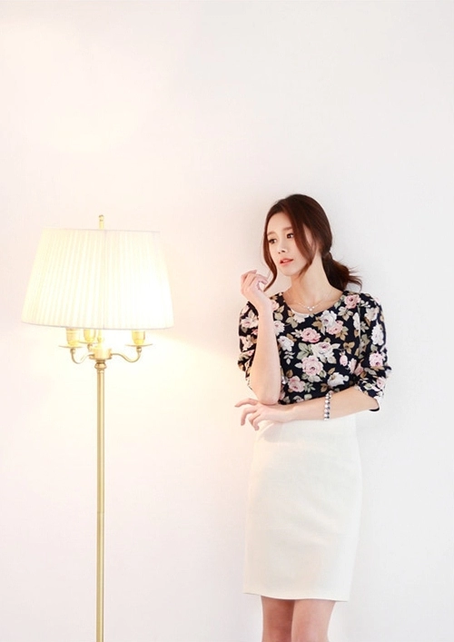 Sơ mi họa tiết giúp nàng công sở thêm rạng rỡ