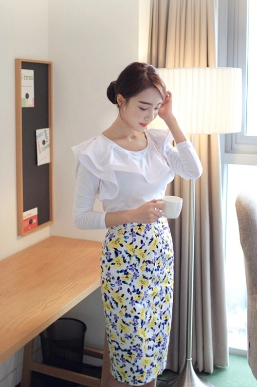Sơ mi trắng cách điệu ghi điểm ngày nắng nóng