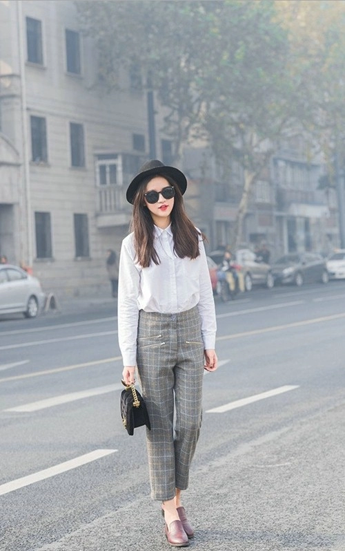 Sơ mi trắng tự truyện