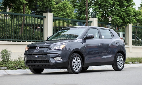  ssangyong tivoli mt - crossover nhập khẩu giá 570 triệu 