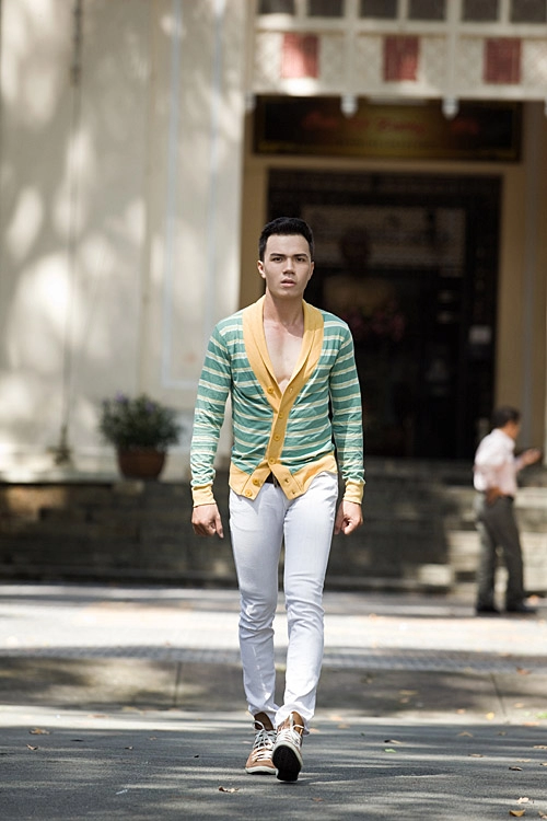Style giản dị của chàng sinh viên 20 tuổi