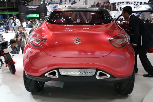  suzuki crosshiker concept 