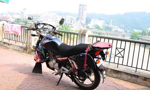  suzuki en 150 a cho những nẻo đường dài 