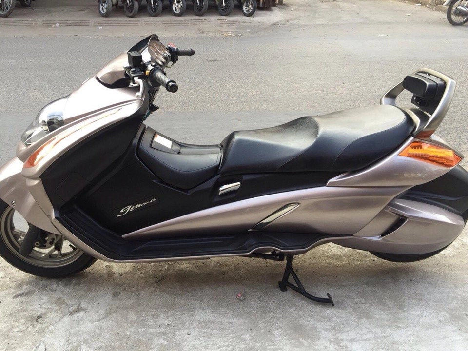 Suzuki gemma 250 cc đẹp từng mm xe như mới