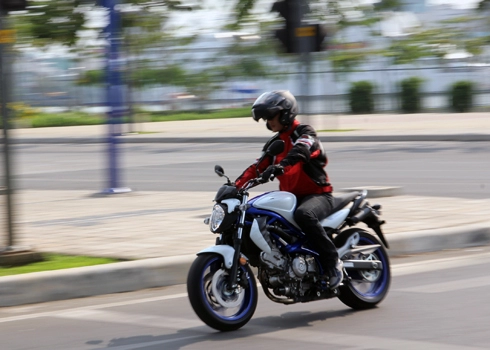  suzuki gladius 650 - xế lạ tại sài gòn 