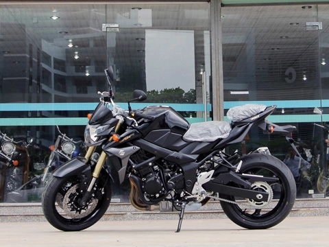  suzuki gsr750 - đối thủ yamaha fz8 tại việt nam 