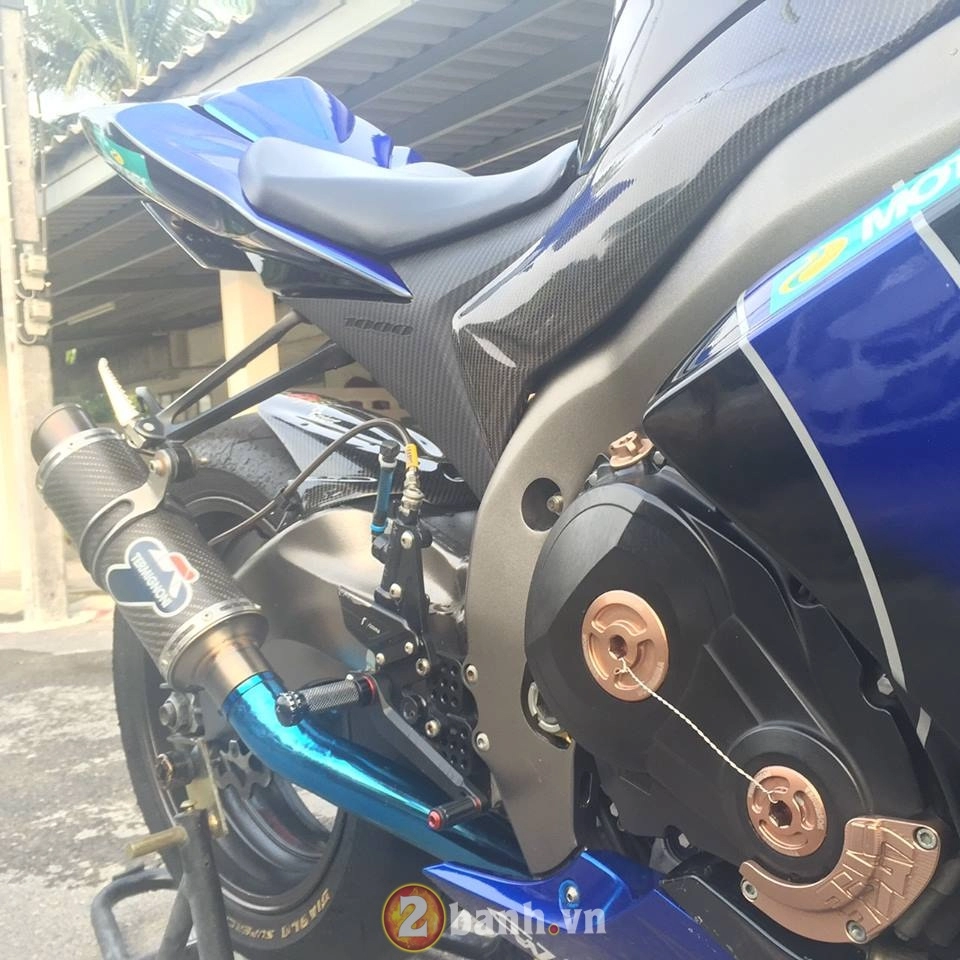 Suzuki gsx-r1000 sánh duyên cùng termignoni