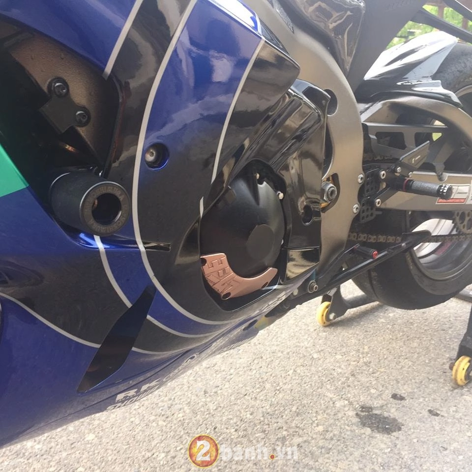 Suzuki gsx-r1000 sánh duyên cùng termignoni