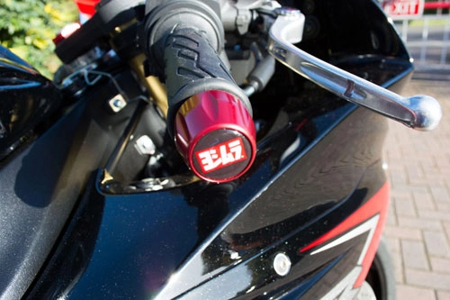 Suzuki gsx-r750 yoshimura có giá ngất ngưởng