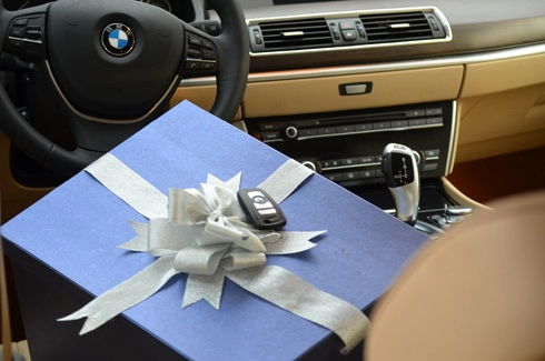  tặng quà noel kiểu bmw 