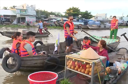 Tập 30 bố ơi mùa 3 anh khoa đi bán rong được khách sộp mua cả thùng kem