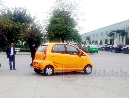  tata nano về việt nam với giá 200 triệu đồng 