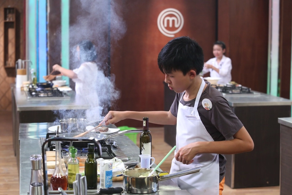 Thanh hải masterchef nhí con tự tin trở thành vua đầu bếp