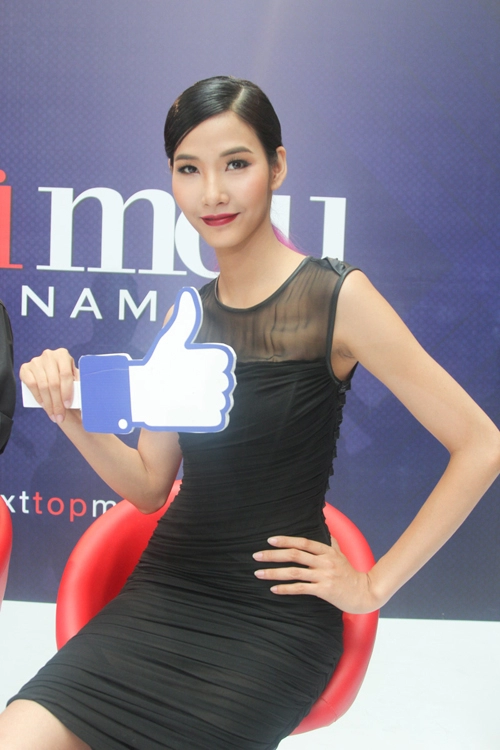 Thanh hằng làm thí sinh vntm choáng ngợp vì đồ hiệu