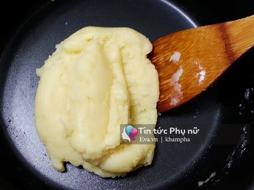 Thèm chảy nước miếng với bánh su kem nhân custard