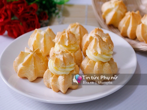 Thèm chảy nước miếng với bánh su kem nhân custard