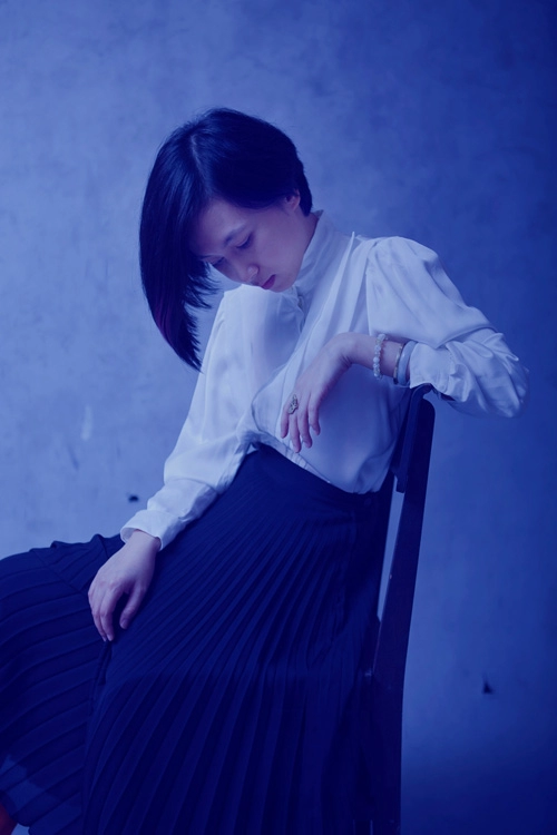 Thiếu nữ sài thành mặc gì khúc giao mùa