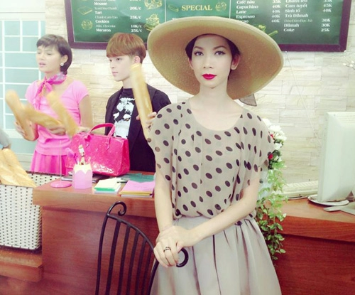 Thời trang phố tươi trẻ như xuân lan