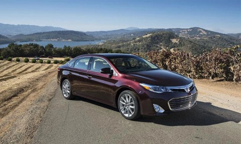  toyota avalon le 2013 trang bị thiết bị sạc không dây 