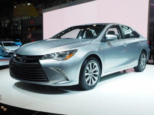 Toyota camry 2015 chiếc sedan đáng giá