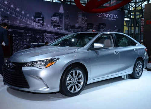 Toyota camry 2015 chiếc sedan đáng giá