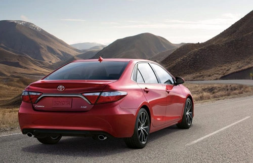 Toyota camry 2015 chiếc sedan đáng giá