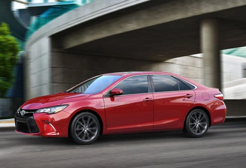 Toyota camry 2015 chiếc sedan đáng giá