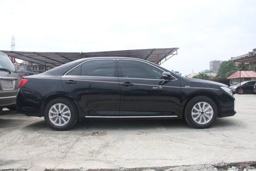 Toyota camry độ phiên bản rồng tại việt nam