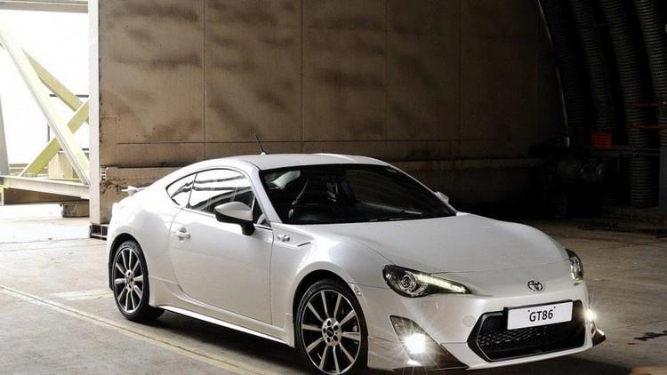 Toyota gt86 muốn có bộ xương của mazda mx5 miata