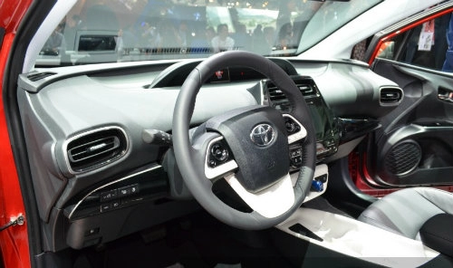 Toyota prius 2016 tiêu thụ nhiên liệu chỉ 40 kmlít