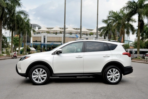  toyota rav4 2013 có mặt tại hà nội 