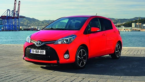 Toyota yaris 2014 được trang bị đèn projector và led