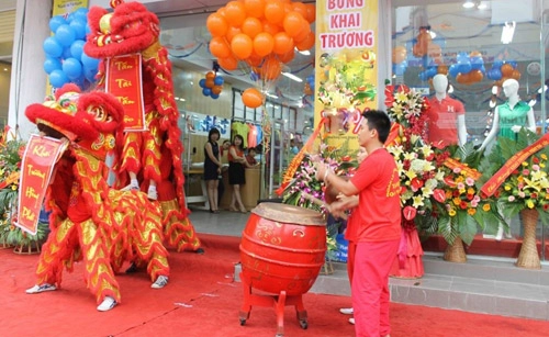 Tphcm phố thời trang tưng bừng khai trương