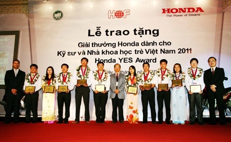  trao giải honda yes award 2011 