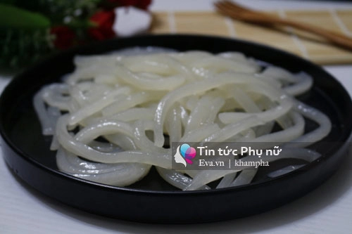 Tự làm bánh canh trữ tủ lạnh ăn dần