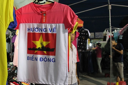 Váy hoa 40 ngànchiếc ở chợ sinh viên tphcm