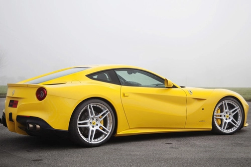 Vén màn ferrari f12 berlinetta